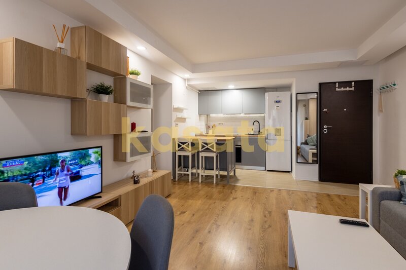 Apartament 2 camere de inchiriat | Cosmopolis | Parcare | Zona verde